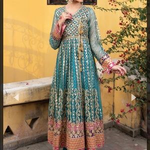 Mehr Bahaar. Size small